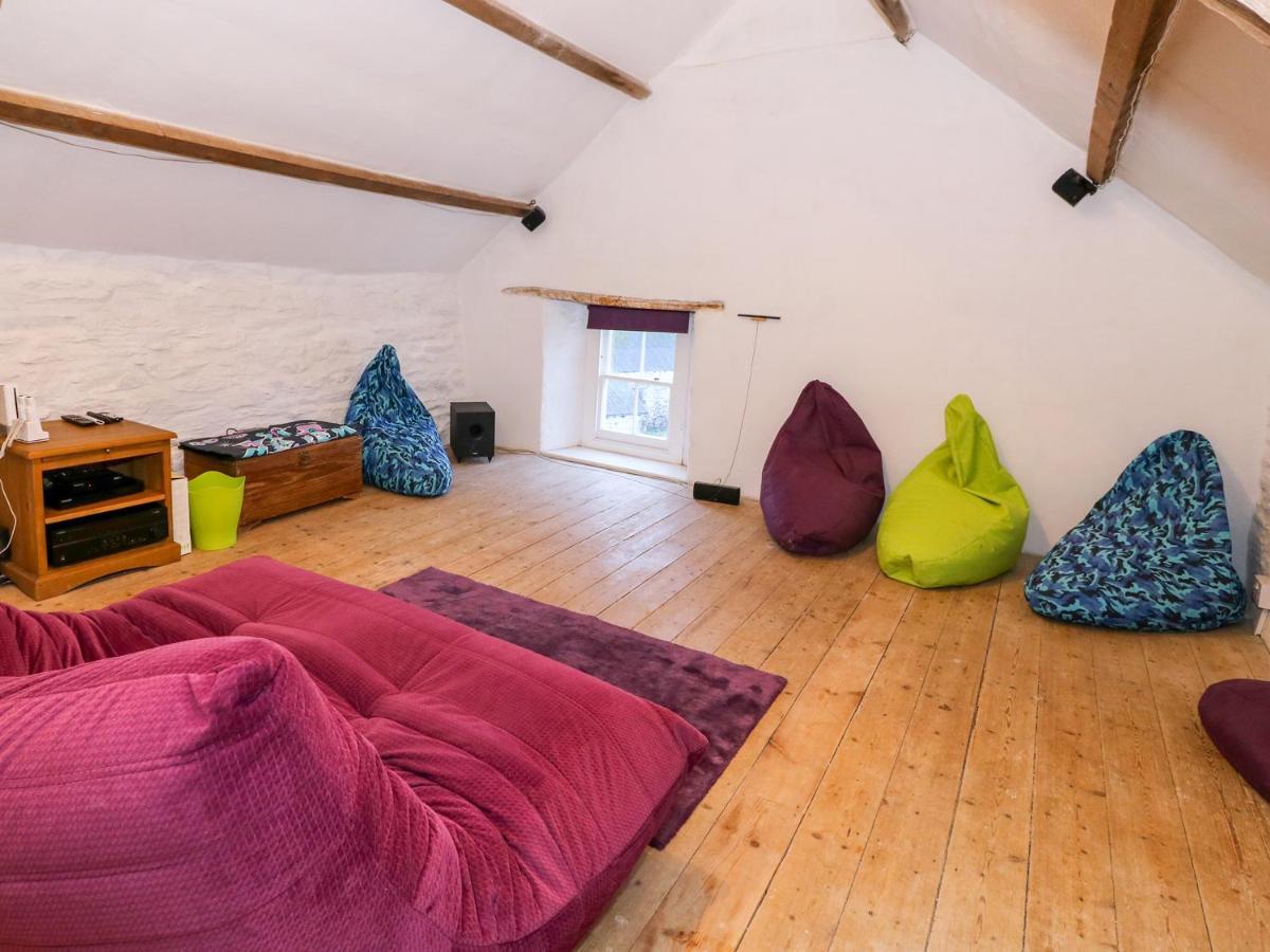Villa Llwyncadfor Farm Llangunllo Esterno foto