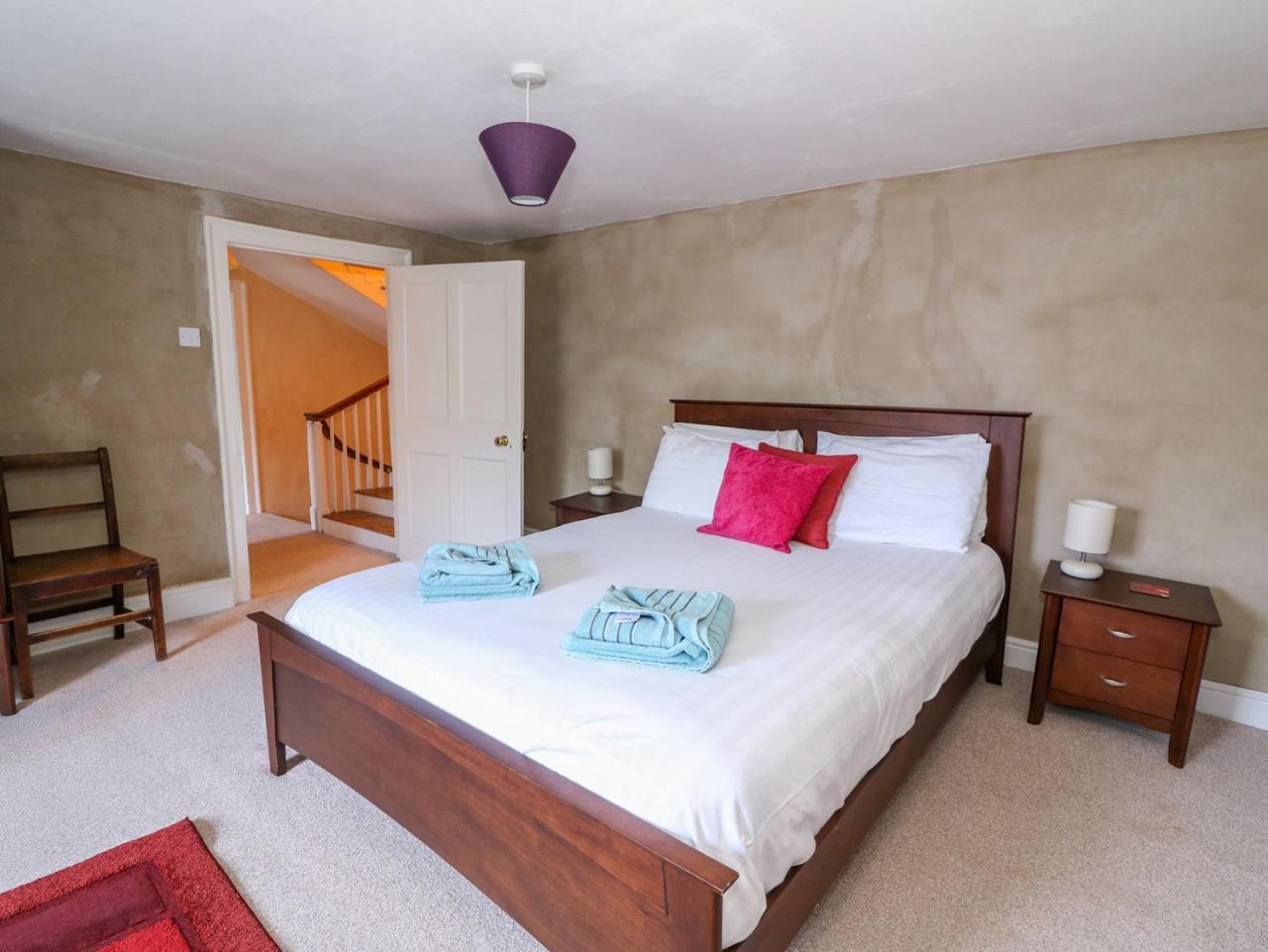 Villa Llwyncadfor Farm Llangunllo Esterno foto