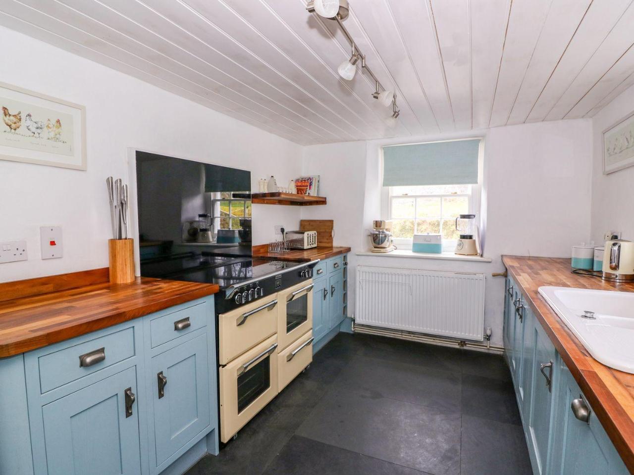Villa Llwyncadfor Farm Llangunllo Esterno foto