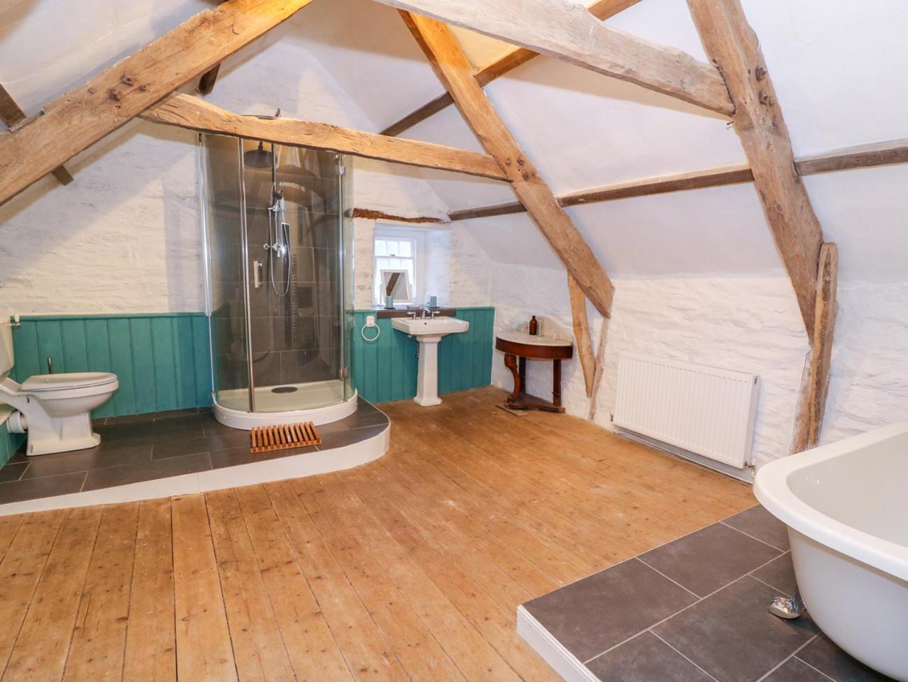 Villa Llwyncadfor Farm Llangunllo Esterno foto
